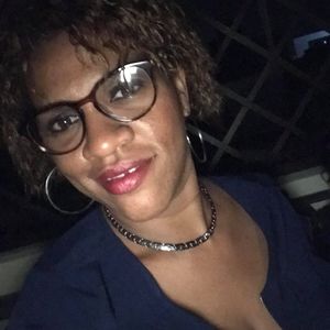 Meet your Posher, Helen